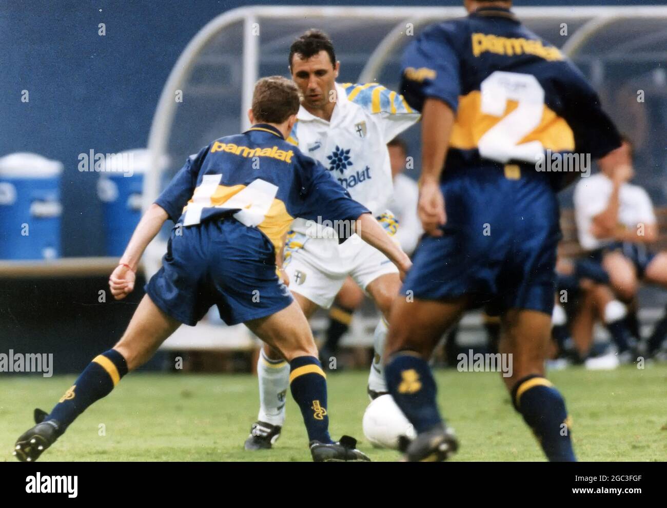Hristo Stoichev aus Parma im Finale des Parmalat Cups 1995 gegen Boca Juniors Stockfoto