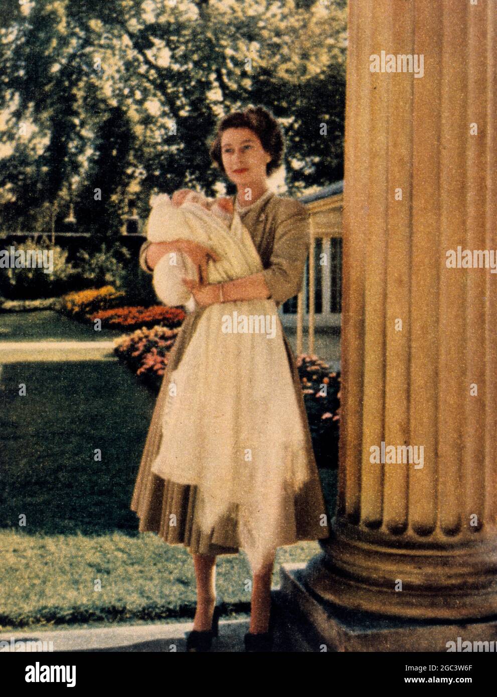 Prinzessin Elizabeth mit Anne als Baby 1950 Stockfoto