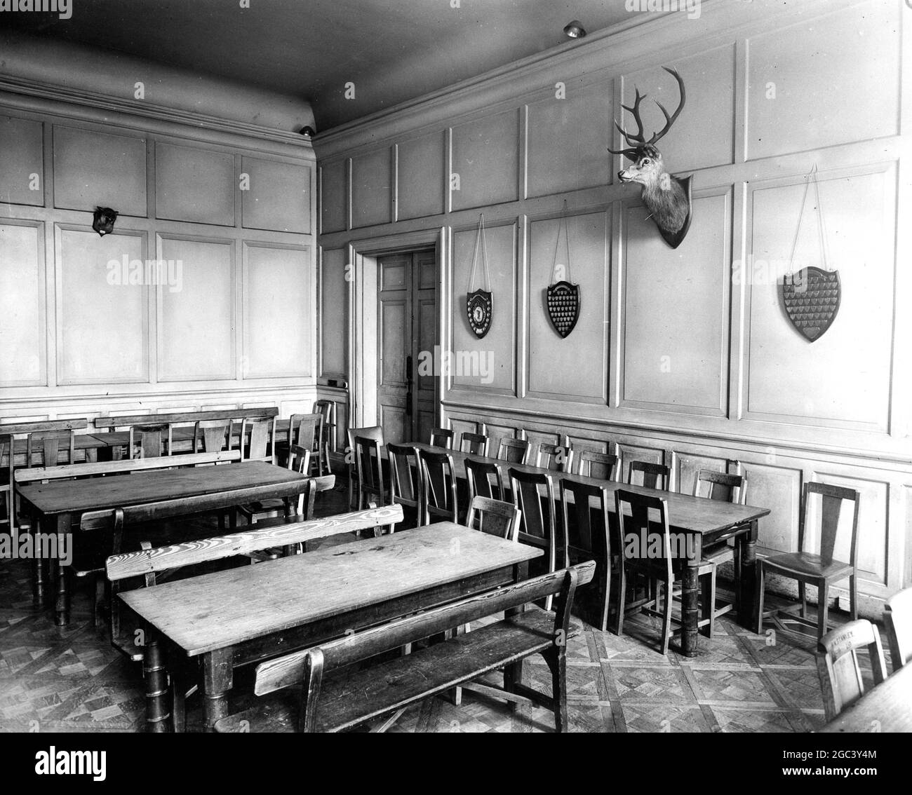 Prinz Charles wird dieses Semester mit dem Internat beginnen, wenn er