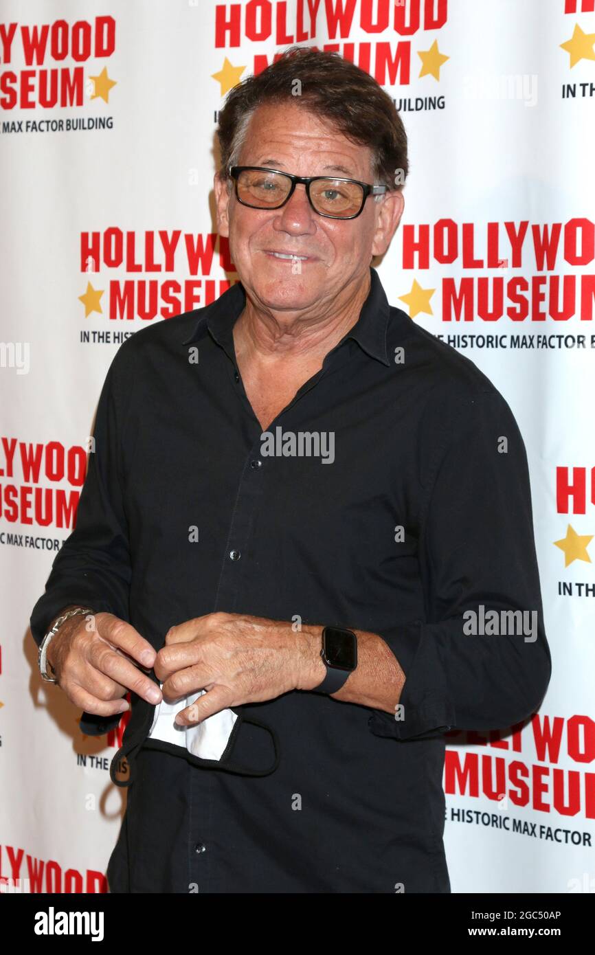 LOS ANGELES - AUG 4: Anson Williams im The Hollywood Museum Wiedereröffnung im Hollywood Museum am 4. August 2021 in Los Angeles, CA Stockfoto