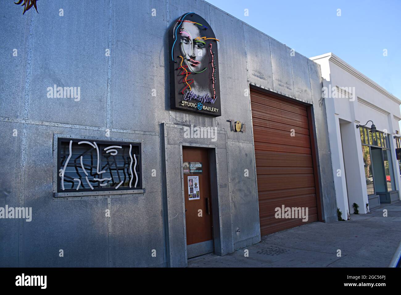 Lili Lakich Neon Art Studio. Das Arts District. Downtown Los Angeles, Kalifornien, USA Stockfoto