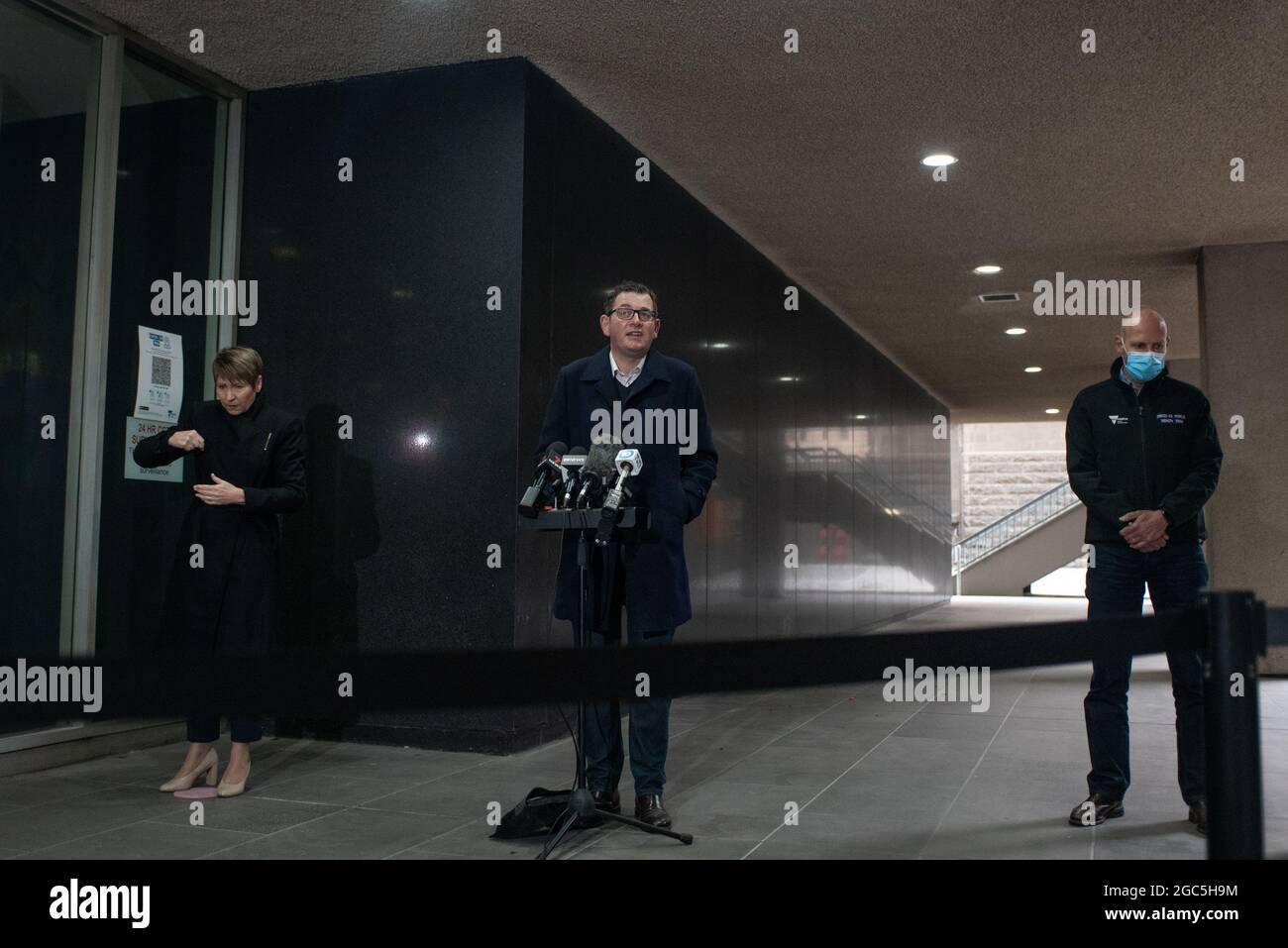 Melbourne, Australien. August 2021. Der viktorianische Premier Daniel Andrews spricht die Öffentlichkeit zwei Tage nach der sechsten Sperre des Staates an, nachdem 29 Fälle für den Tag angekündigt wurden, und betont die Notwendigkeit, getestet zu werden, sollte man irgendwelche Symptome aufweisen. Quelle: Jay Kogler/Alamy Live News Stockfoto