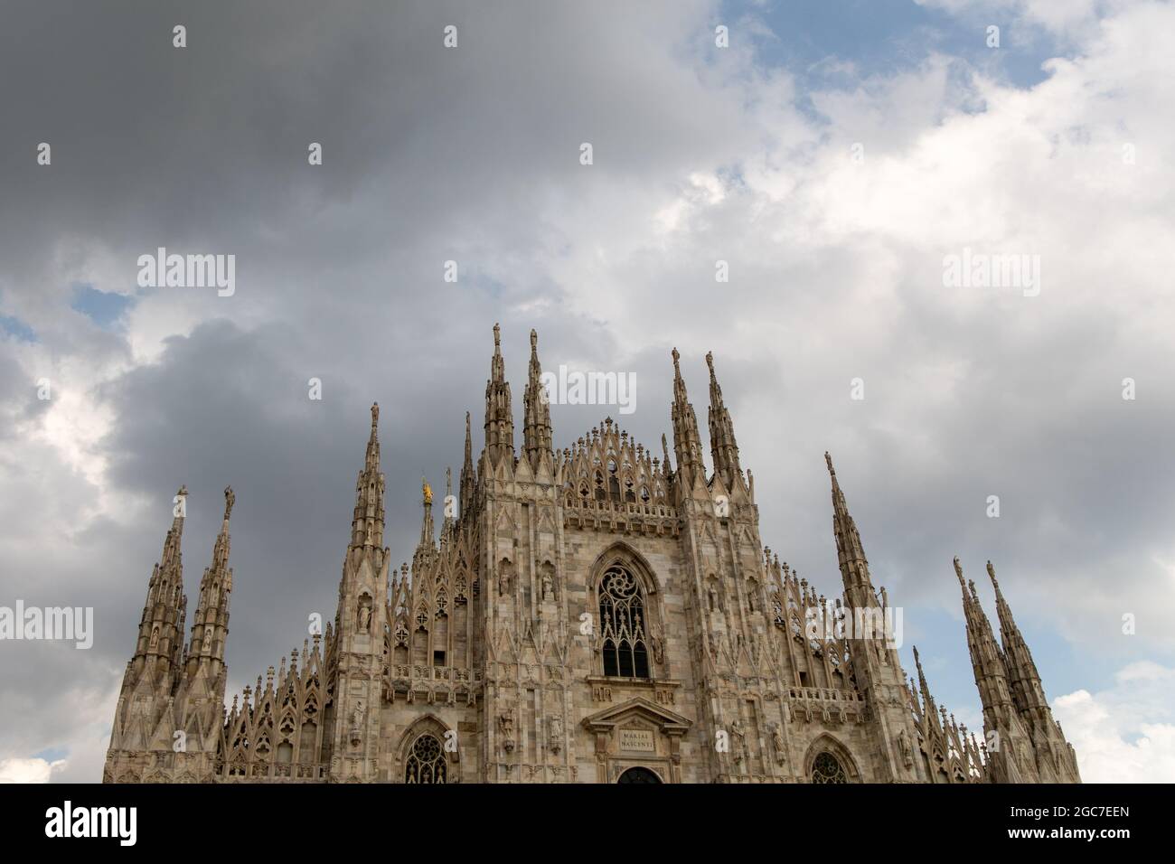 Duomo Kathedrale Mailand Italien Wolken Stockfoto