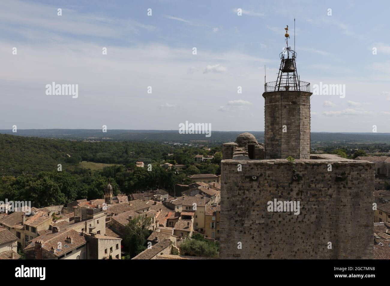 Panoramablick auf die Stadt Uzès Stockfoto