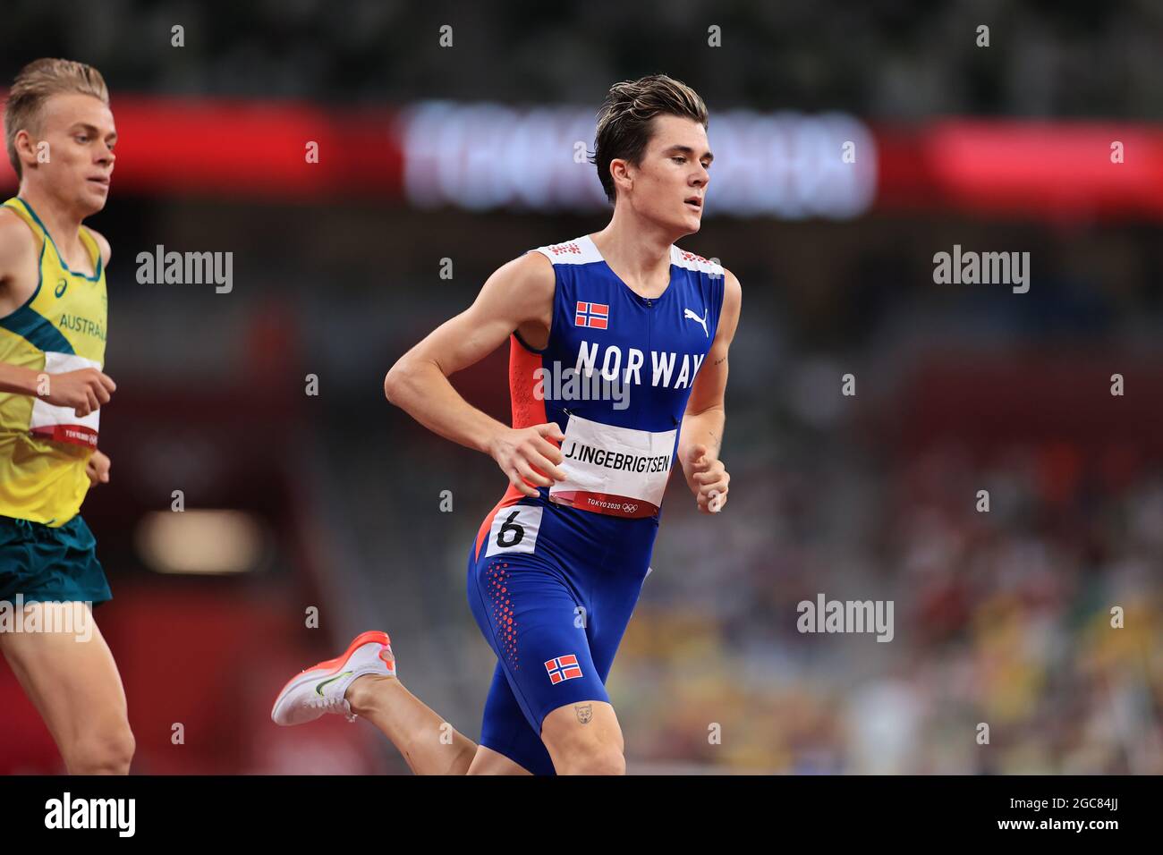 Tokio, Japan. August 2021. Jakob INGEBRIGTSEN (NOR) nimmt am 1500-m-Finale der Männer Teil. Leichtathletik: 1500-m-Finale der Männer während der Olympischen Spiele in Tokio 2020 im Nationalstadion in Tokio, Japan. Quelle: AFLO SPORT/Alamy Live News Stockfoto