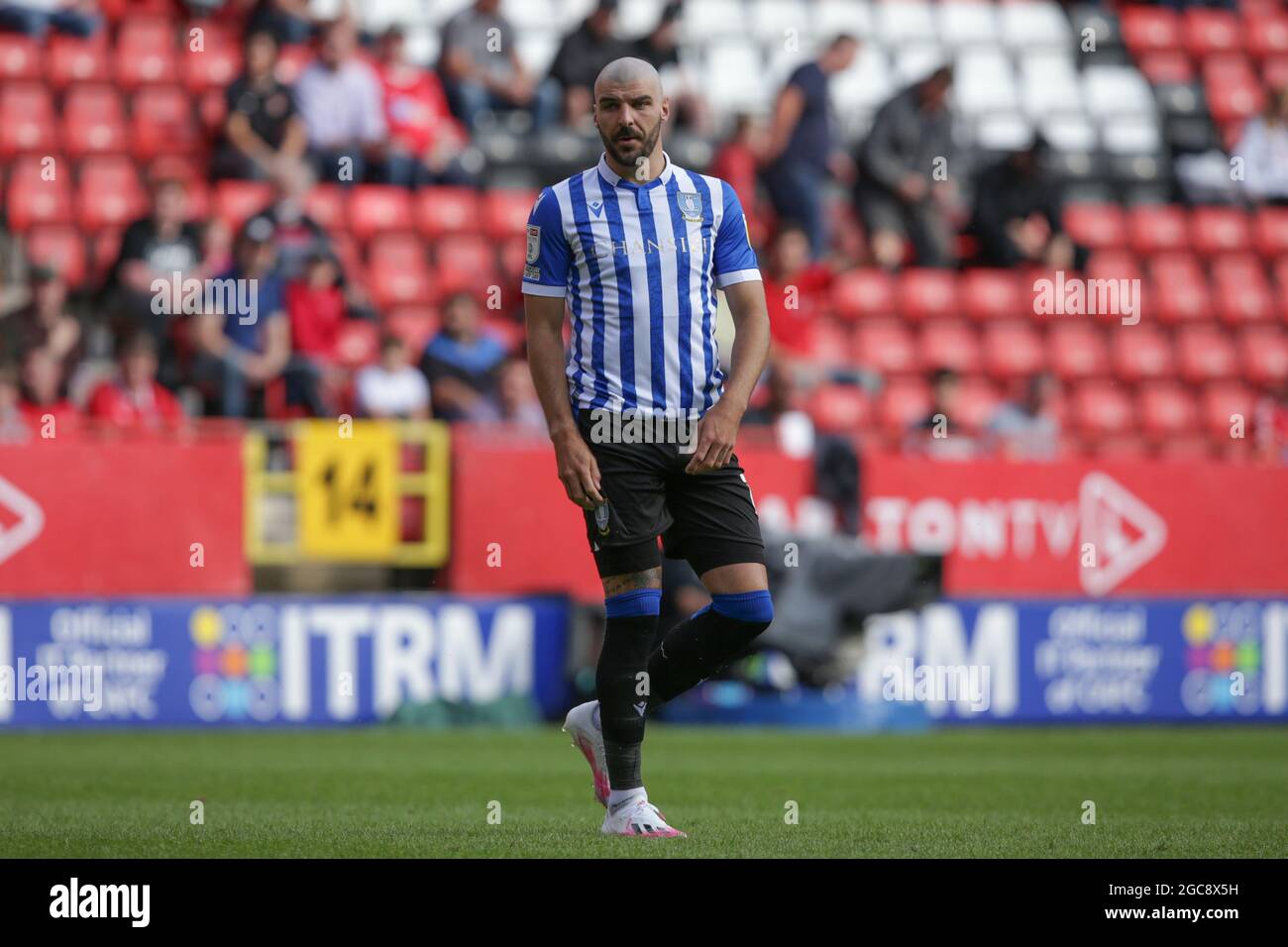 London, Großbritannien. August 2021. Callum Pherson #13 von Sheffield Mittwoch während des Spiels gegen Charlton Athletic in London, Vereinigtes Königreich am 8/7/2021. (Foto von Simon Bissett/News Images/Sipa USA) Quelle: SIPA USA/Alamy Live News Stockfoto