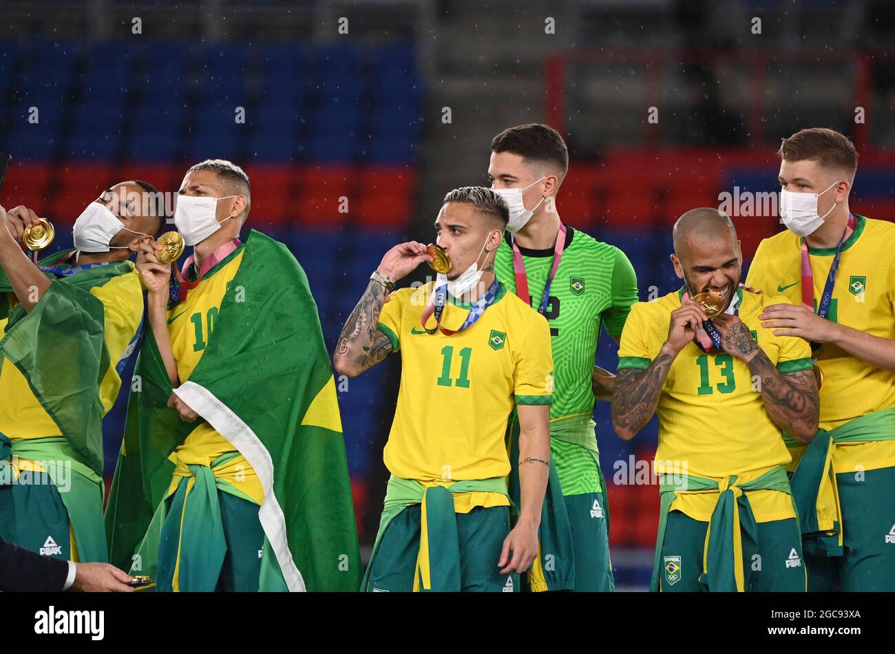 Yokohama, Japan. August 2021. Die Spieler Brasiliens reagieren auf die Siegerehrung des Männerfußballs bei den Olympischen Spielen 2020 in Tokio, Yokohama, Japan, am 7. August 2021. Quelle: Lu Yang/Xinhua/Alamy Live News Stockfoto