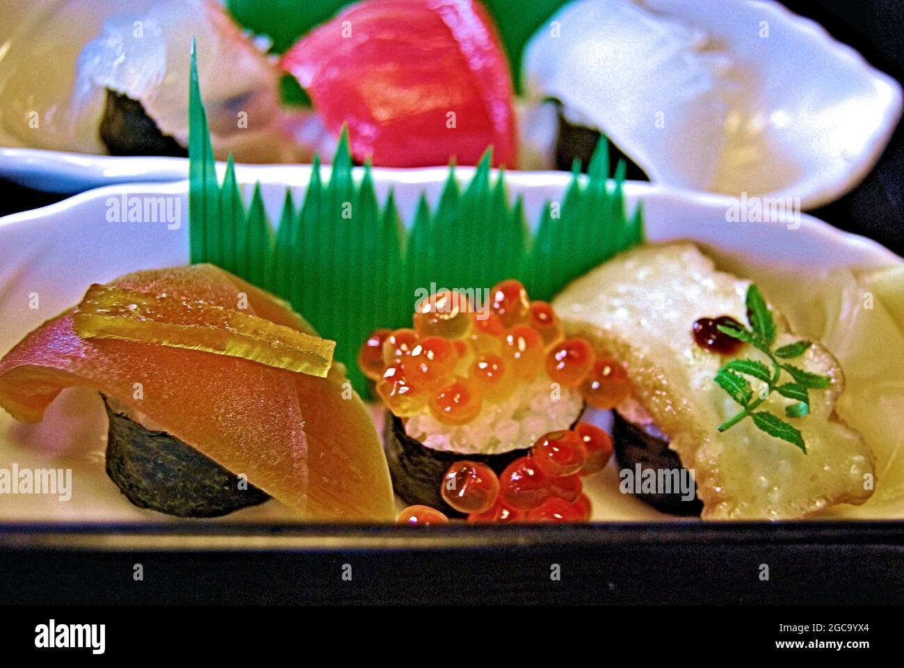 Farbenfrohes und leckeres Kaiseki-Mittagessen in Kyoto, Japan Stockfoto