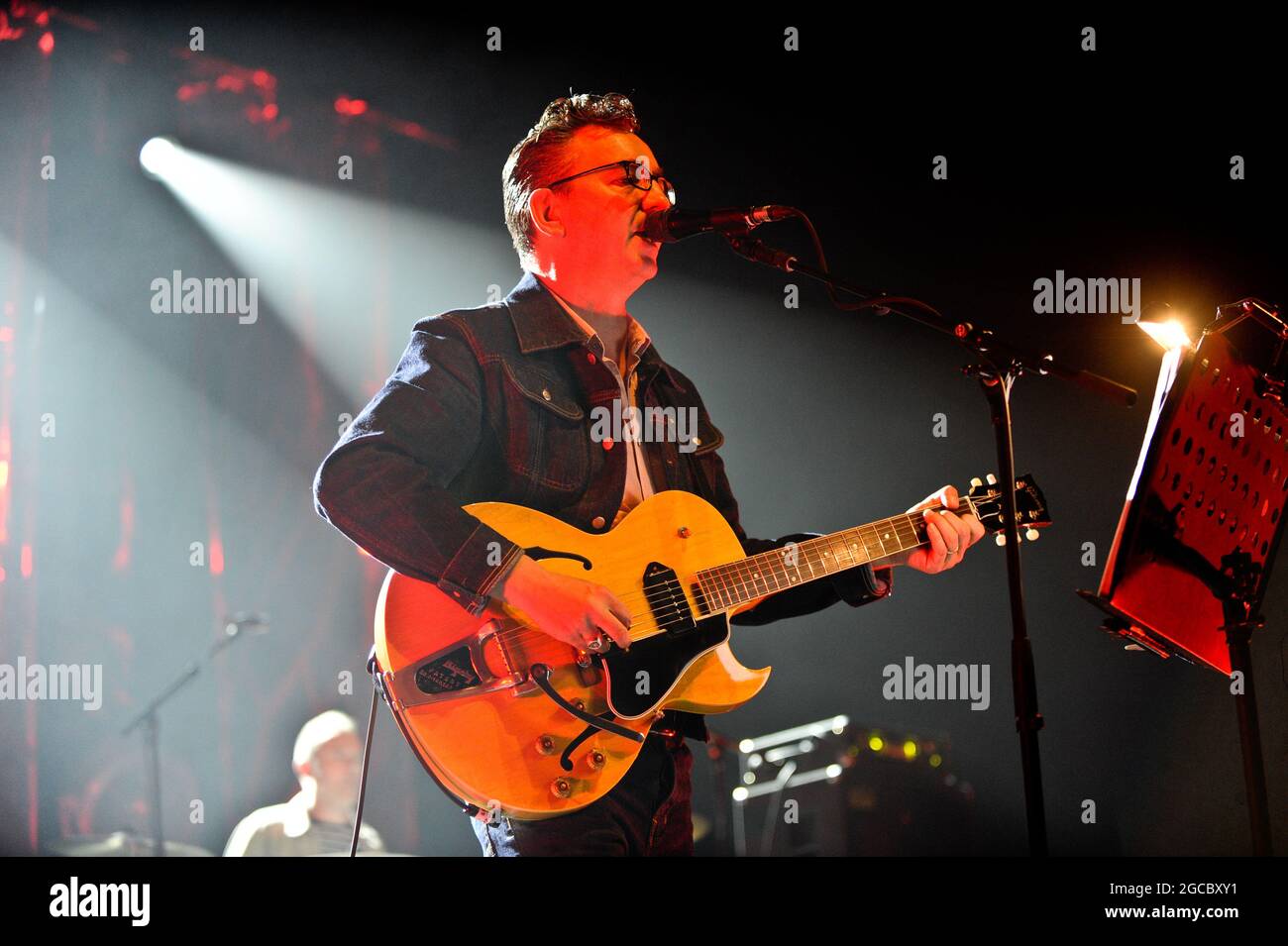 Richard Hawley live in der Sheffield Arena, Sheffield Stockfoto