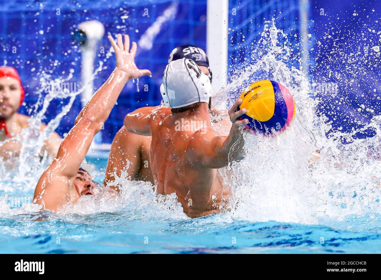 TOKIO, JAPAN - 8. AUGUST: Angelos Vlachopoulos aus Griechenland während des Olympischen Wasserball-Turniers 2020 in Tokio am 8. August 2021 im Tatsumi Waterpolo Center in Tokio, Japan (Foto: Marcel ter Bals/Orange Picles) Stockfoto