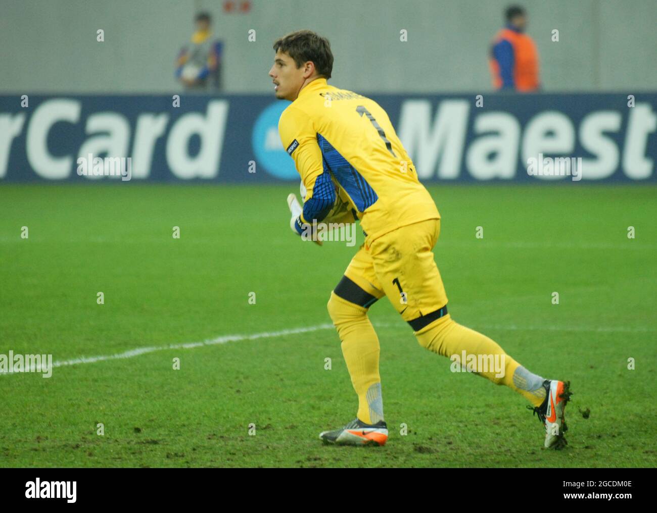 BUKAREST, RUMÄNIEN - 22. NOVEMBER 2011: Yann Sommer aus Basel im Einsatz beim UEFA Champions League-Spiel der Gruppe C zwischen Otelul Galati und dem FC Basel 2011/12 in der National Arena. Stockfoto