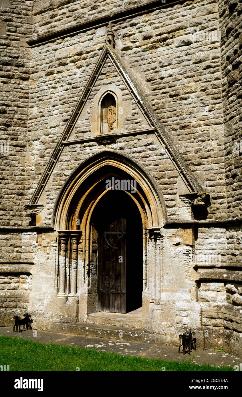 Der Südeingang, St. Nicholkkirche, Heythrop, Oxfordshire, England, VEREINIGTES KÖNIGREICH Stockfoto