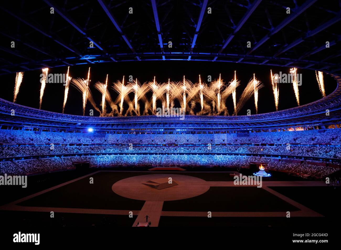 Tokio, Kanto, Japan. August 2021. Abschlusszeremonie der Olympischen Sommerspiele 2020 in Tokio im Olympiastadion von Tokio. (Bild: © David McIntyre/ZUMA Press Wire) Stockfoto