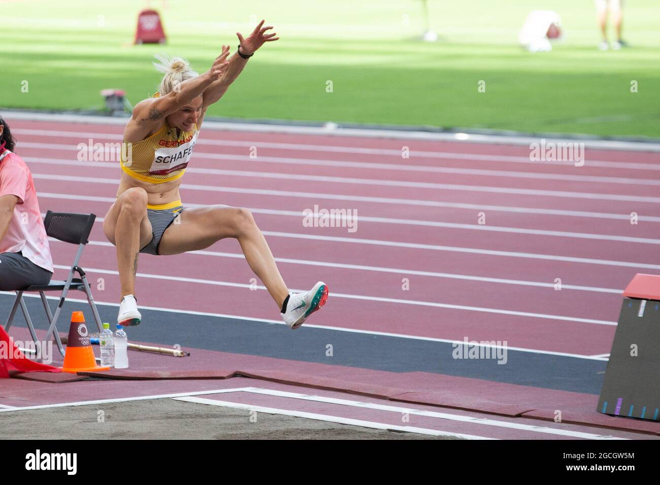 05. August 2021: Carolin Schafer (2133) aus Deutschland startet beim Frauen-Heptathlon-Long-Jump-Event während des Leichtathletik-Wettbewerbs im Olympiastadion in Tokio, Japan. Daniel Lea/CSM} Stockfoto
