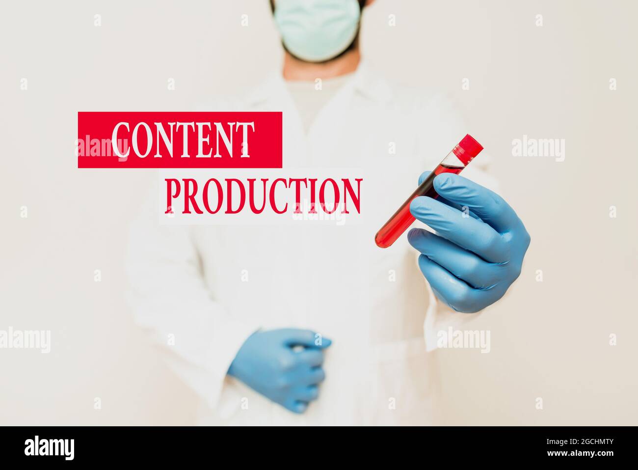 Konzeptionelle Bildunterschrift Inhaltserstellung. Konzeptionelle Foto-Art der Entwicklung und Erstellung von visuellen oder schriftlichen Ressourcen Chemiker präsentiert Blutprobe Stockfoto