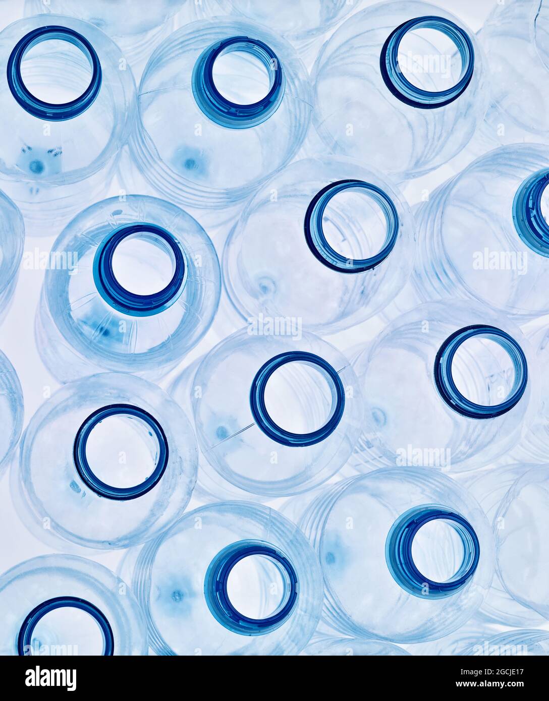 Plastikflasche leer transparent Recycling-Behälter Wasser Umwelt trinken Müll Getränk Stockfoto
