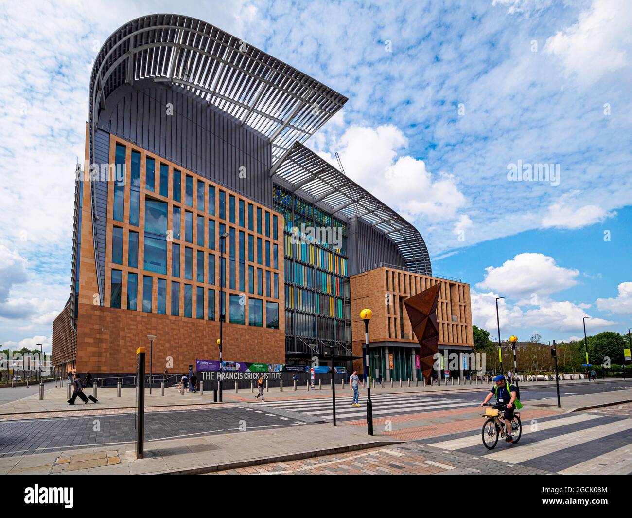 The Crick London - The Francis Crick Institute London - ein neues biomedizinisches Forschungsinstitut wurde im August 2016 eröffnet. Architekten: HOK und PLP Stockfoto