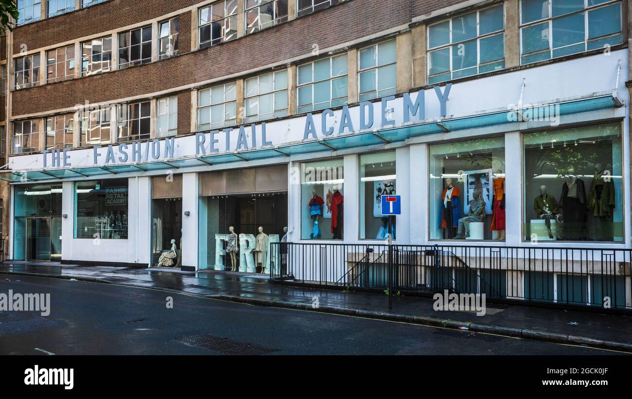 Die Fashion Retail Academy im Zentrum von London. Gegründet 2005 ist es eine Berufsschule, die Menschen für die Arbeit im Modehandel ausbildet. Stockfoto