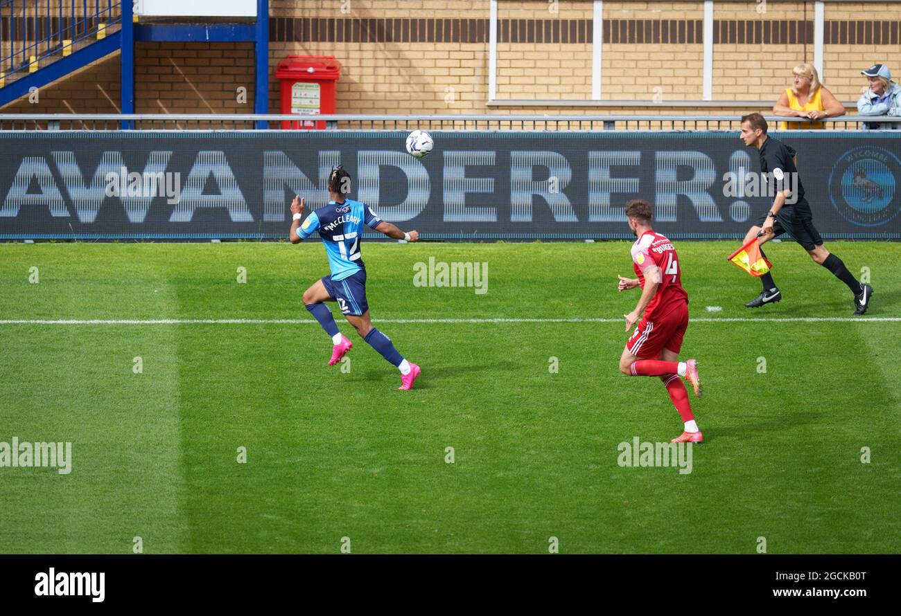 High Wycombe, Großbritannien. August 2021. Gareth McCleary von Wycombe Wanderers während des Spiels der Sky Bet League 1 zwischen Wycombe Wanderers und Accrington Stanley am 7. August 2021 in Adams Park, High Wycombe, England. Foto von Andy Rowland. Quelle: Prime Media Images/Alamy Live News Stockfoto