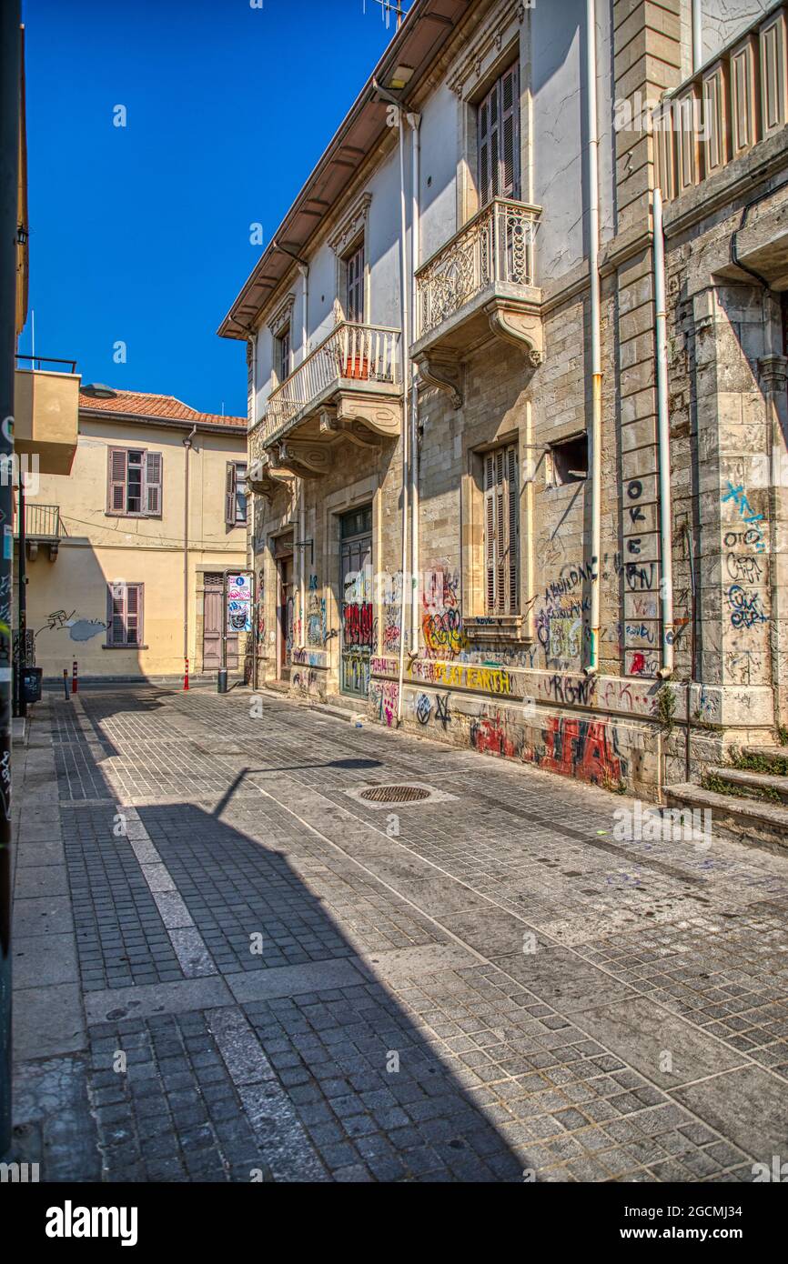 Verlassen Sie Gebäude in Limassol Zypern Stockfoto