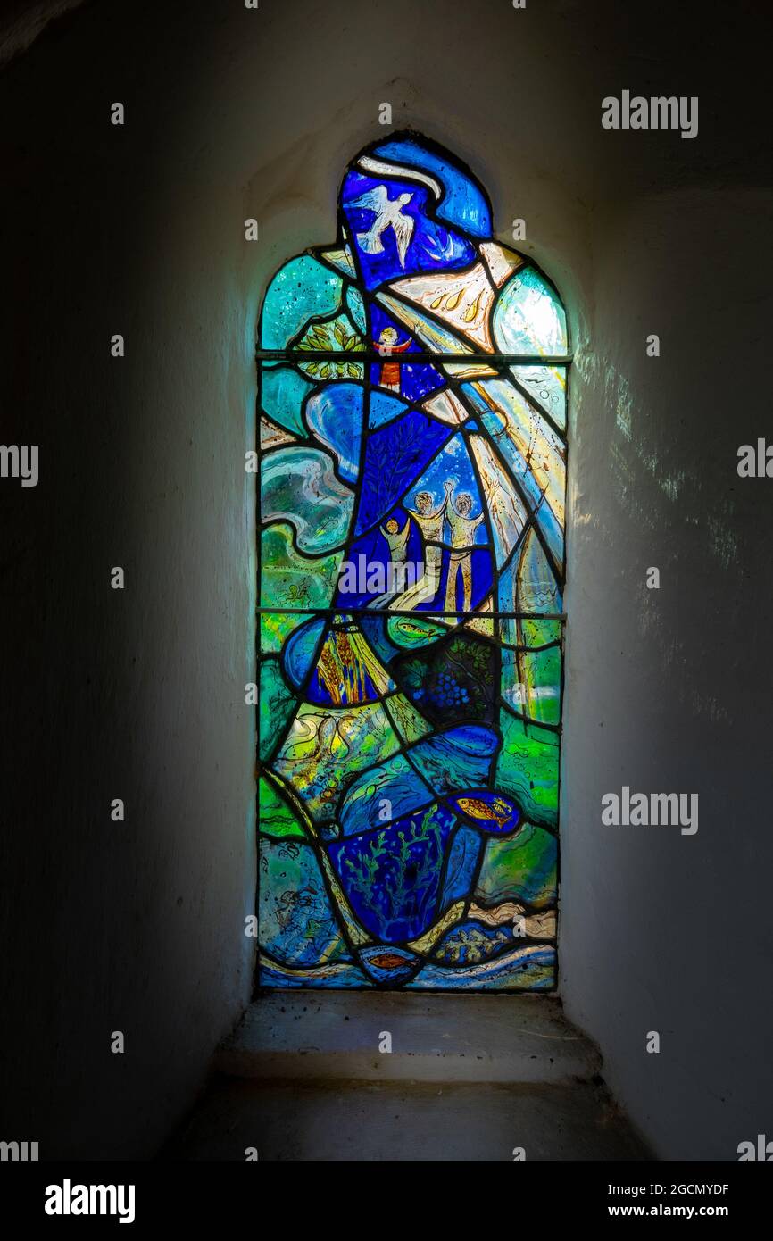 Moderne Glasmalerei, Yelverton Church Norfolk Stockfoto