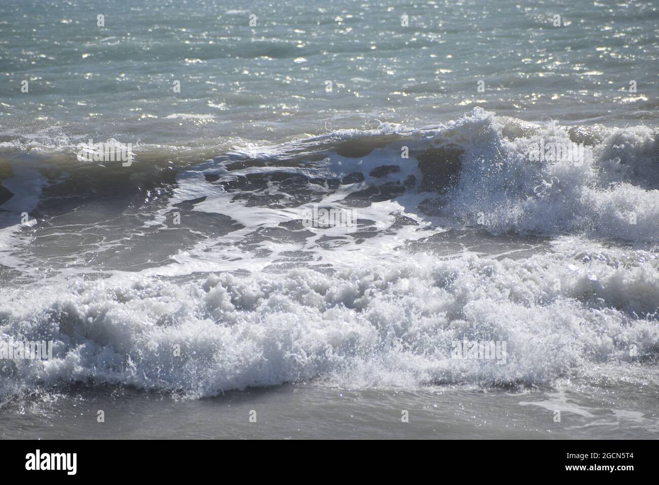 Wellen auf dem Meer Stockfoto