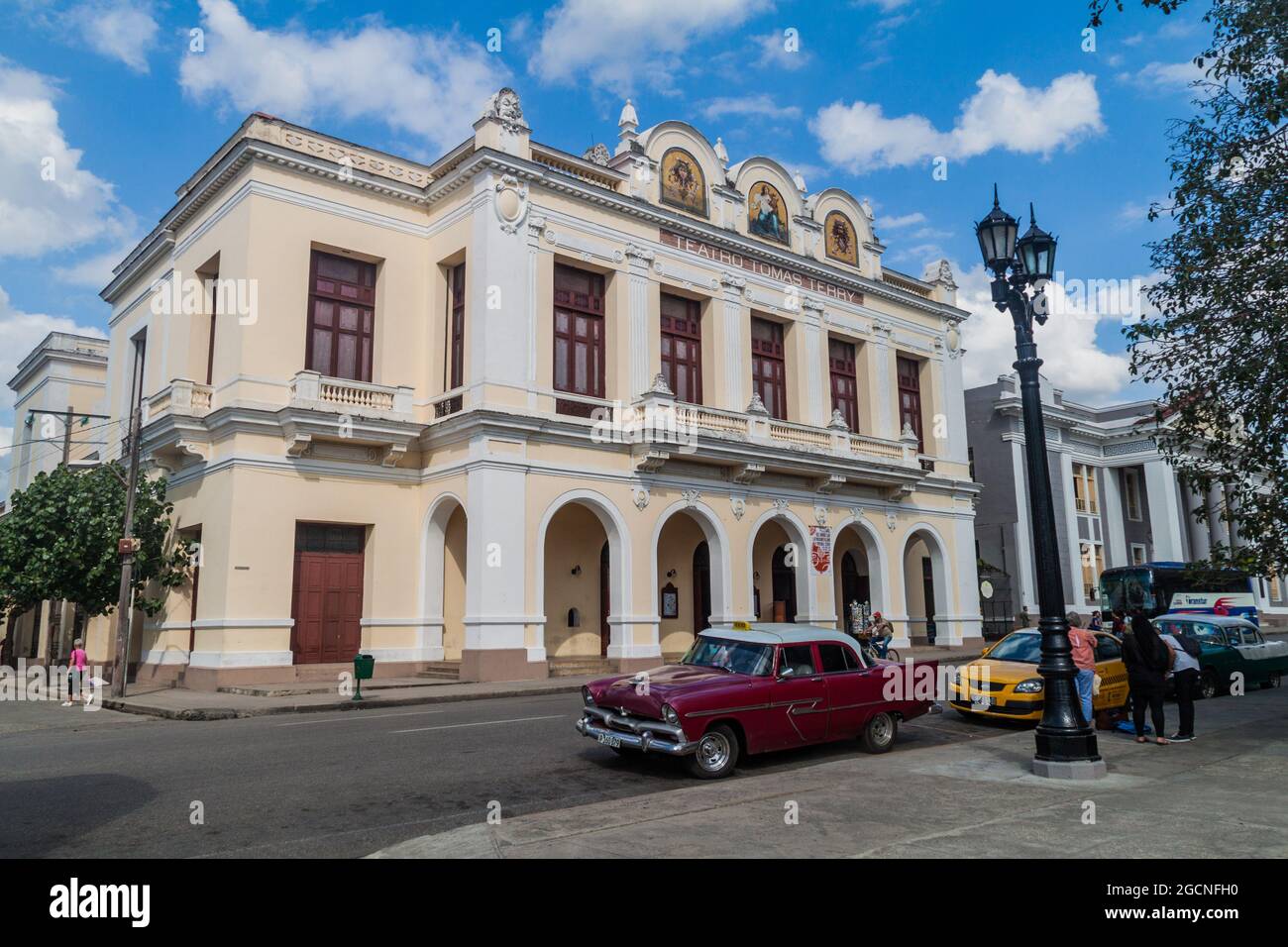 CIENFUEGOS, KUBA - 10. FEBRUAR 2016: Teatro Tomas Terry Theater in Cienfuegos Kuba Stockfoto