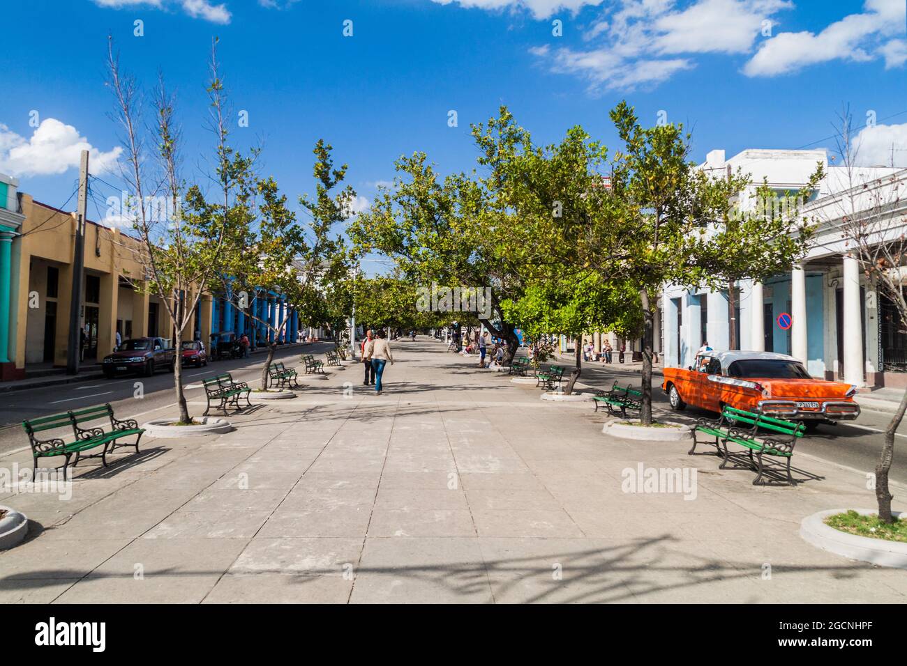 CIENFUEGOS, KUBA - 10. FEBRUAR 2016: Paseo del Prado Straße in Cienfuegos Kuba Stockfoto