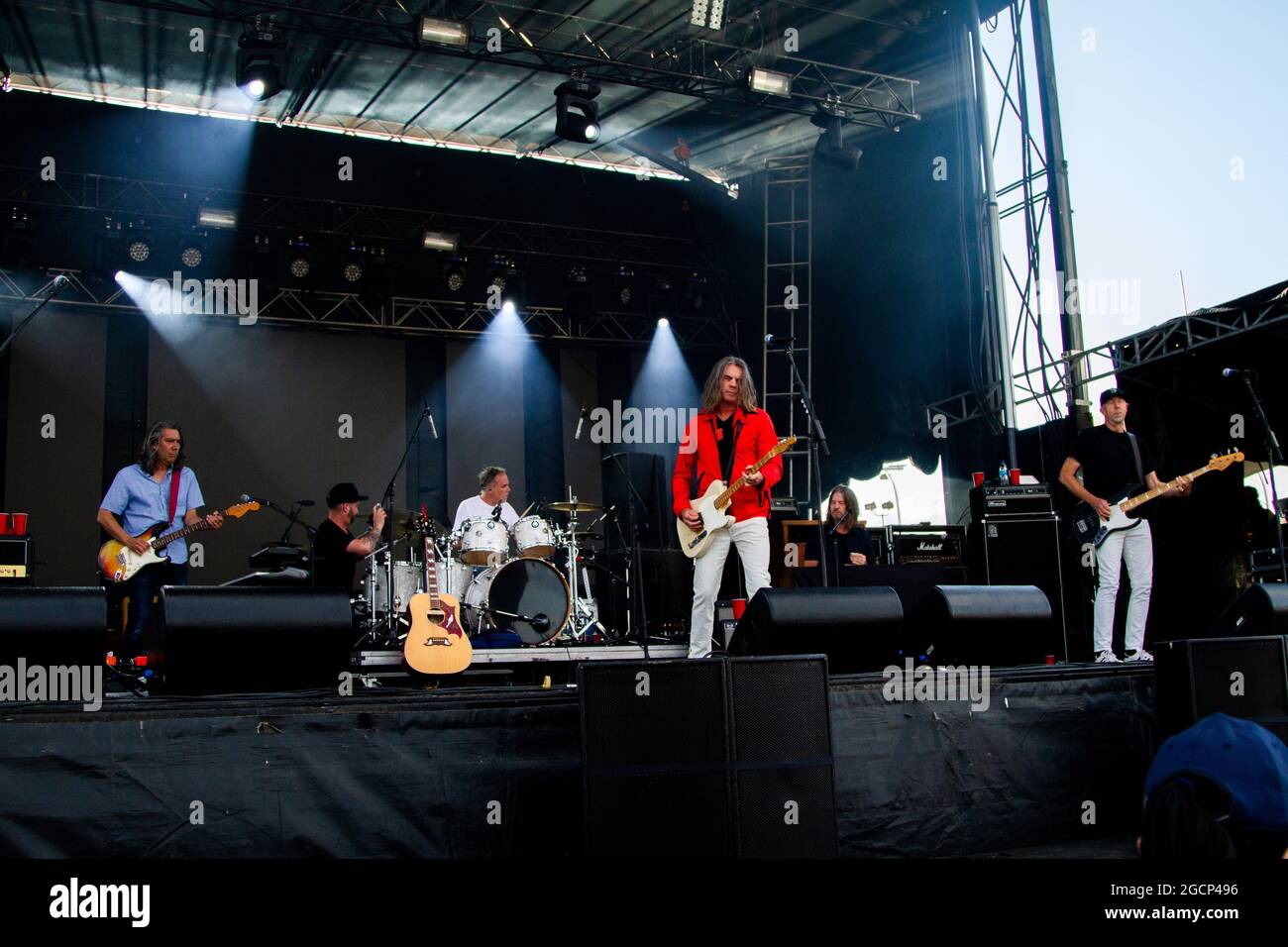 Edmonton, Kanada. August 2021. Neil Osborne, Brad Merritt, Dave Genn und Matt Johnson von 54:40 der 54:40 Rock Band spielen live auf der Bühne während des Together Again Festivals auf dem Northlands Exhibition Grounds in Edmonton.Together Again YEG Festival ist eine Reihe von Konzerten im August und September in Edmonton. (Foto von Ron Palmer/SOPA Images/Sipa USA) Quelle: SIPA USA/Alamy Live News Stockfoto