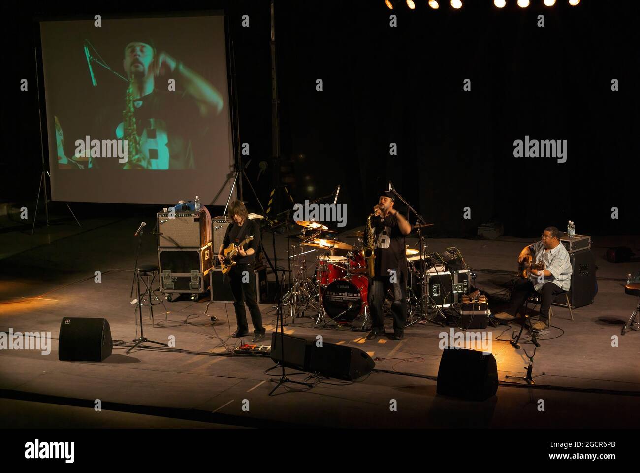 „Mike Stern Band“, die am 24. Juli 2007 im Konzert von Zafferana Etnea, Italien, aufgeführt wurde Stockfoto