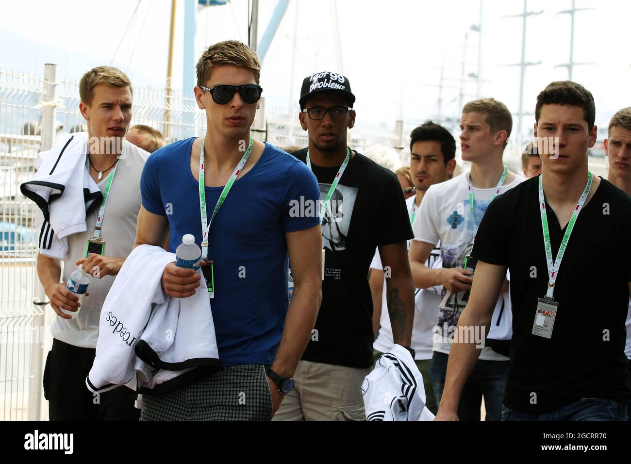 Die deutsche Fußballnationalmannschaft besucht das F1-Fahrerlager. Großer Preis von Monaco, Sonntag, 27. Mai 2012. Monte Carlo, Monaco. Stockfoto