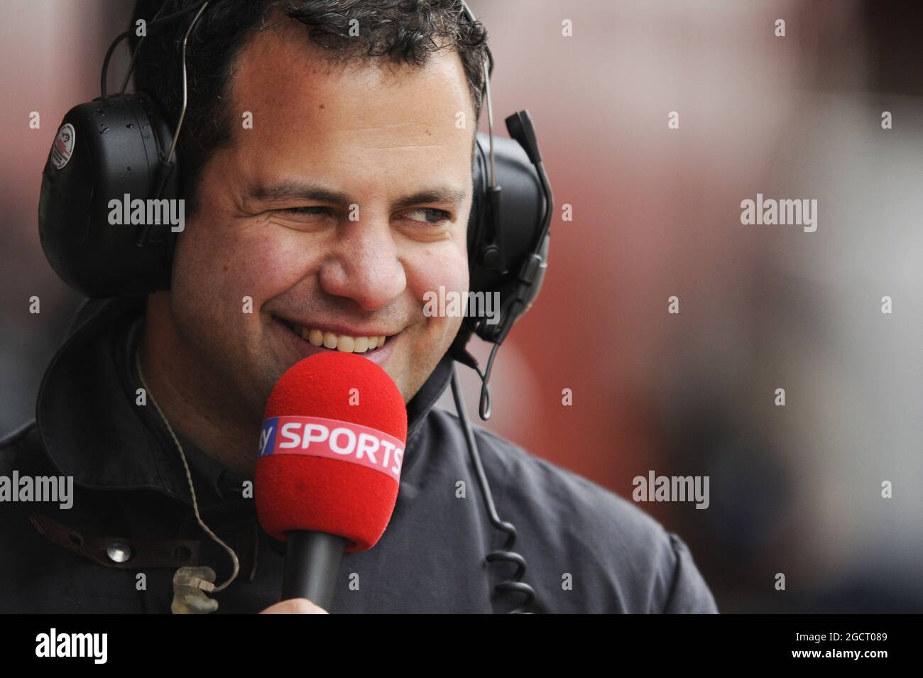Ted Kravitz (GBR) Sky Sports Pitlane Reporter. Formel-1-Tests, Tag zwei, Freitag, 1. März 2013. Barcelona, Spanien. Stockfoto