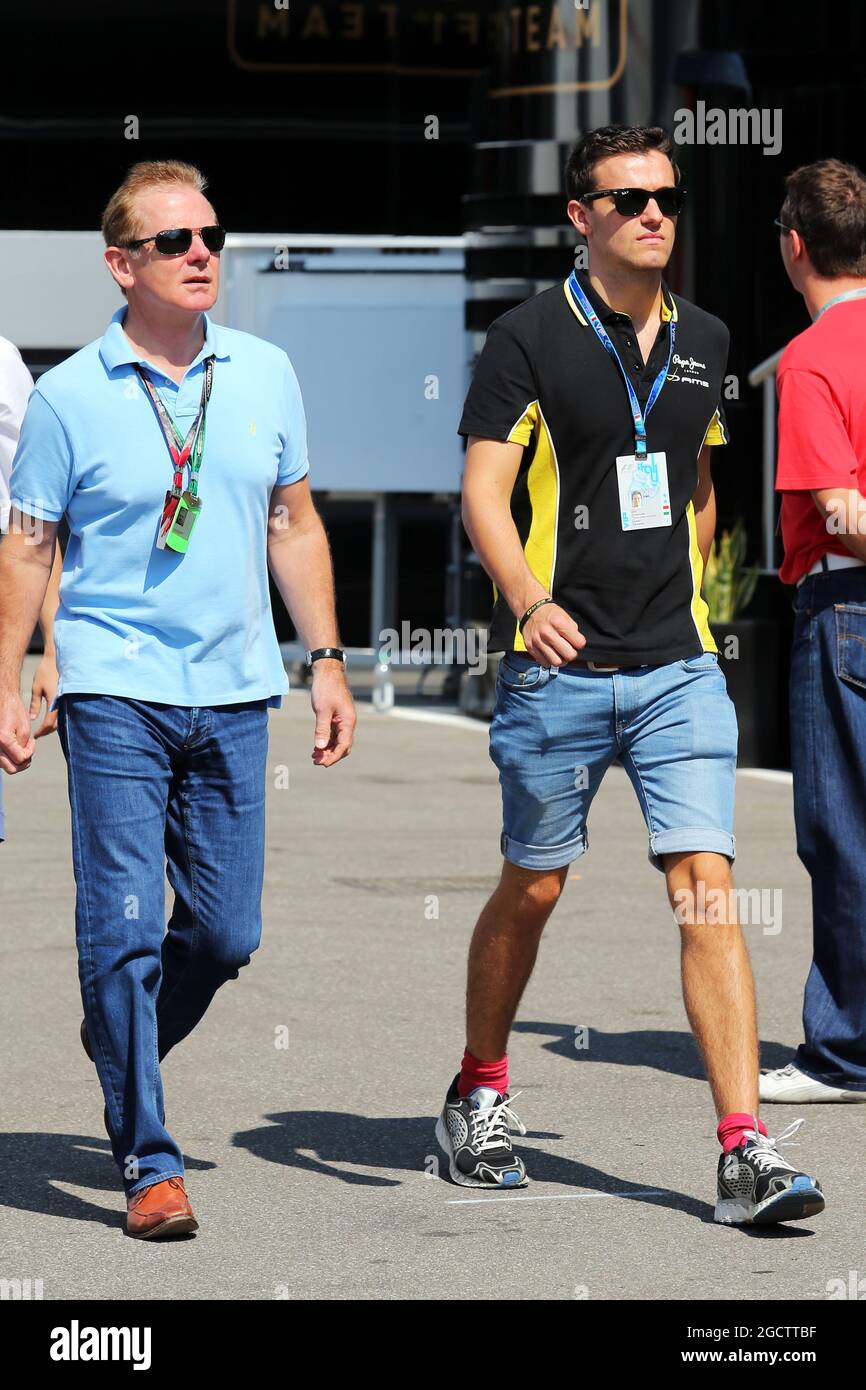 (L bis R): Jonathan Palmer (GBR) mit seinem Sohn Jolyon Palmer (GBR) dämmt GP2 Driver. Großer Preis von Italien, Samstag, 6. September 2014. Monza Italien. Stockfoto