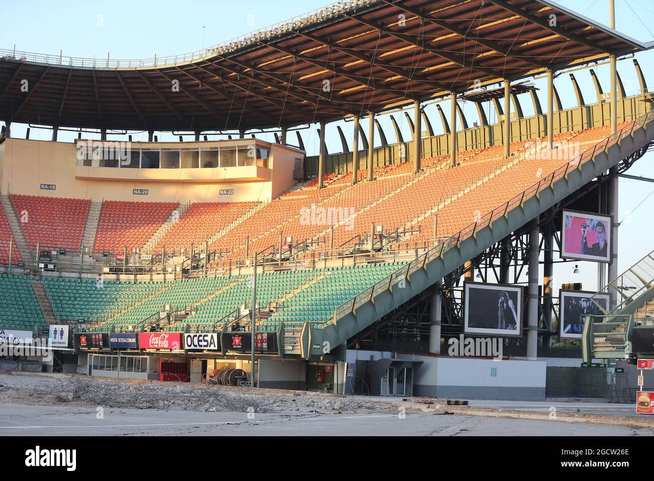 Stadionbau. Autodromo Hermanos Rodriguez Circuit Visit, Mexiko-Stadt, Mexiko. Donnerstag, 22. Januar 2015. Stockfoto