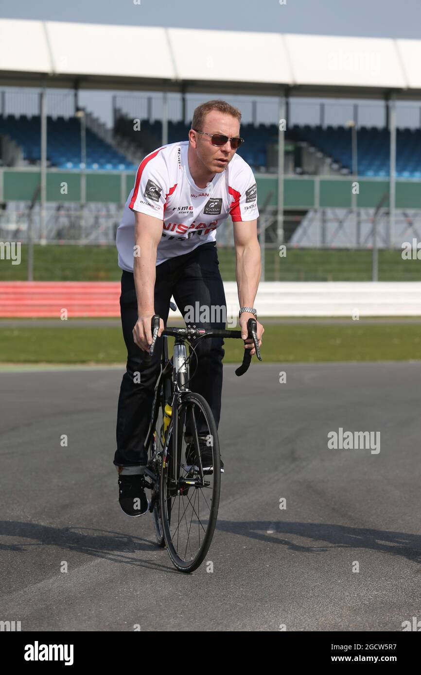 Sir Chris Hoy (GBR) Olympic Track Cycling Champion und Nissan LMP3 Driver in der ELMS. FIA-Langstrecken-Weltmeisterschaft, Runde 1, Donnerstag, 9. April 2015. Silverstone, England. Stockfoto