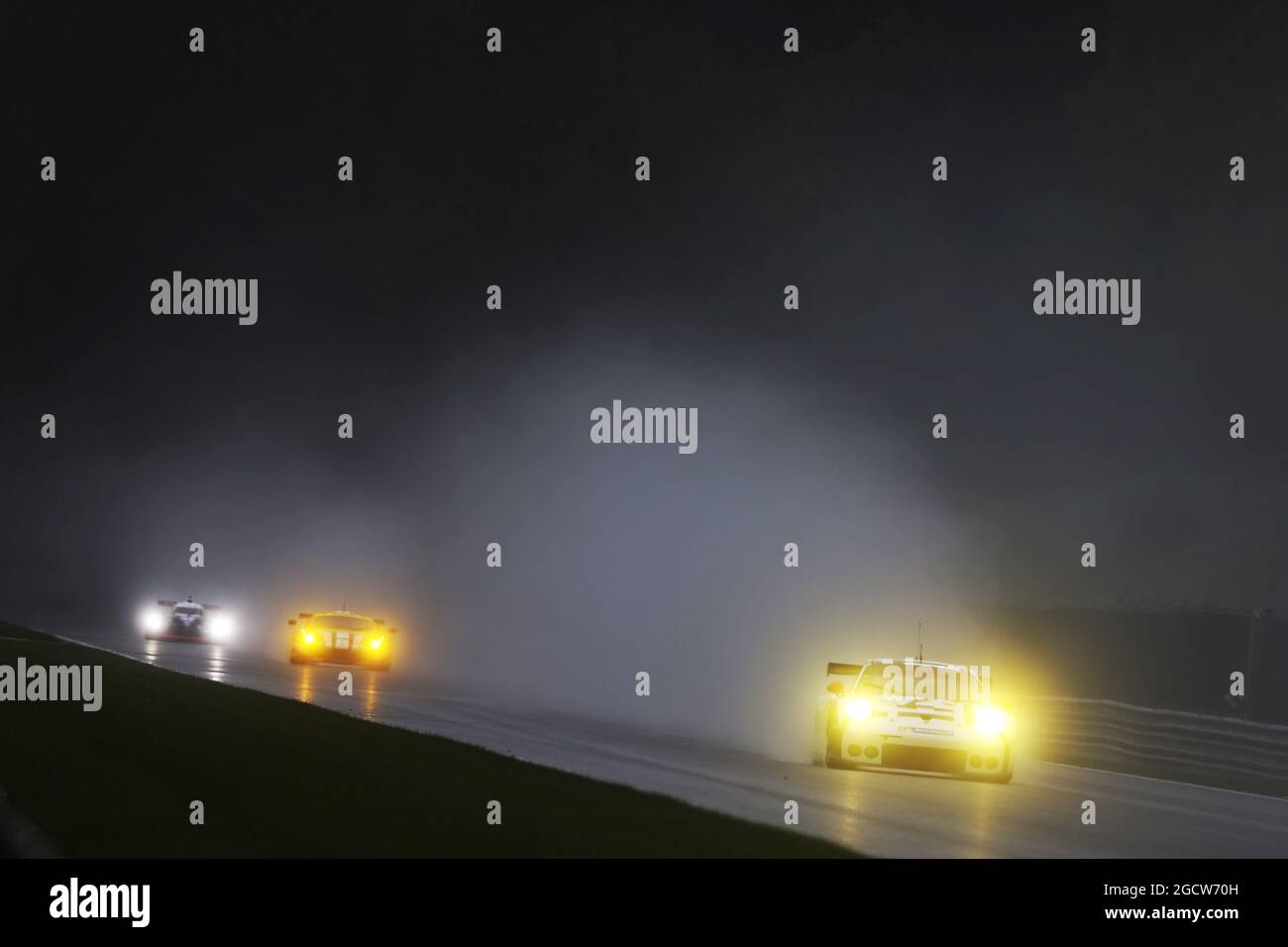 Sven Muller (GER) / Kevin Estre (FRA) #91 Porsche Team Manthey Porsche 911 RSR. FIA-Langstrecken-Weltmeisterschaft, Runde 2, Donnerstag, 30. April 2015. Spa-Francorchamps, Belgien. Stockfoto