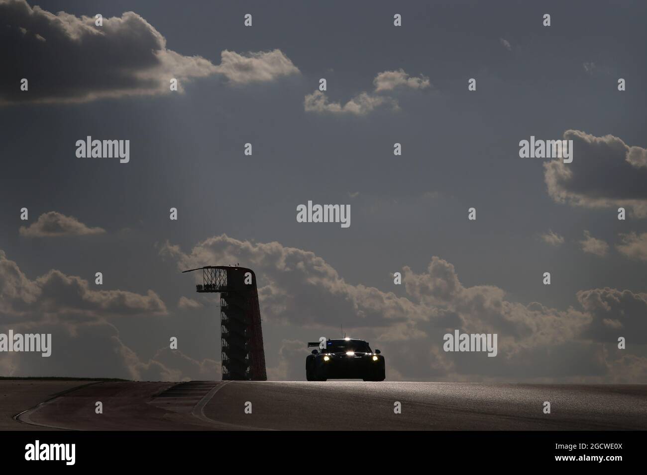 Szenische Action bei wenig Licht. FIA-Langstrecken-Weltmeisterschaft, Rd 5, 6 Stunden Rennstrecke der Amerikas. Freitag, 18. September 2015. Austin, Texas, USA. Stockfoto