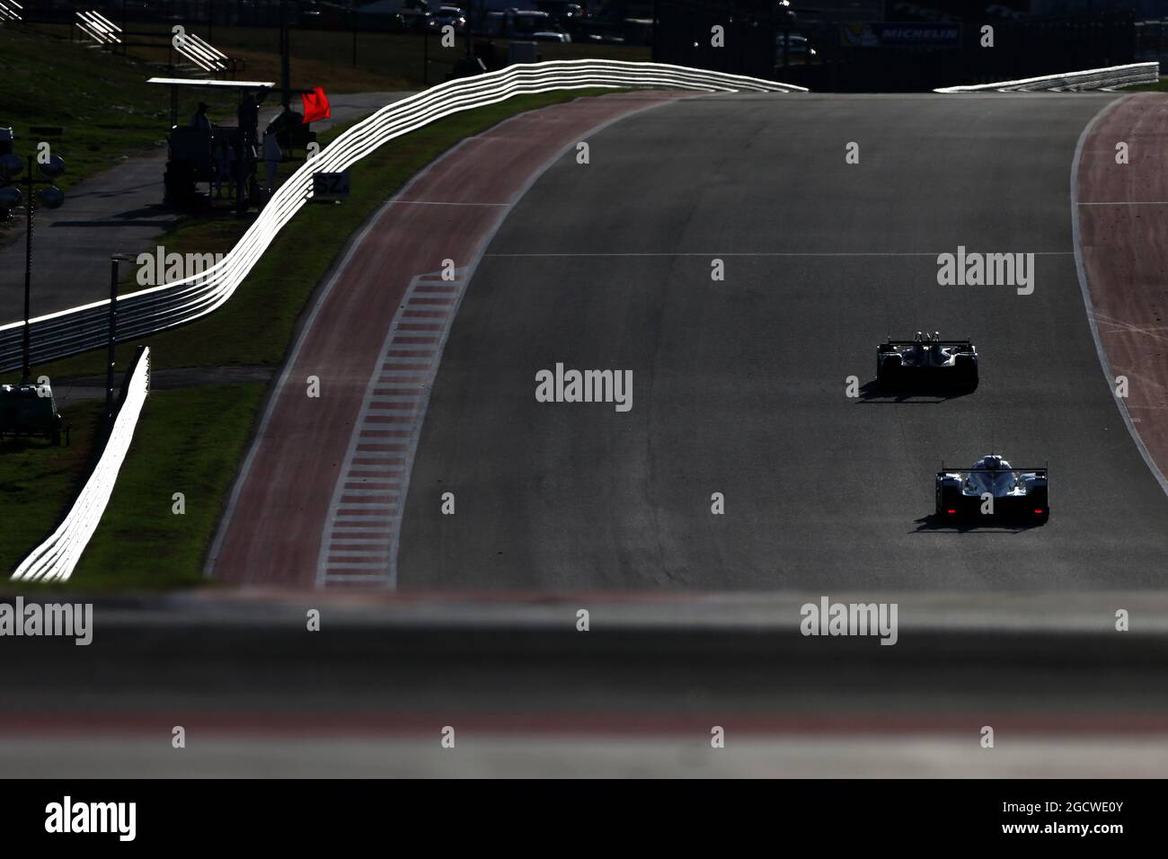 Szenische Action bei wenig Licht. FIA-Langstrecken-Weltmeisterschaft, Rd 5, 6 Stunden Rennstrecke der Amerikas. Freitag, 18. September 2015. Austin, Texas, USA. Stockfoto