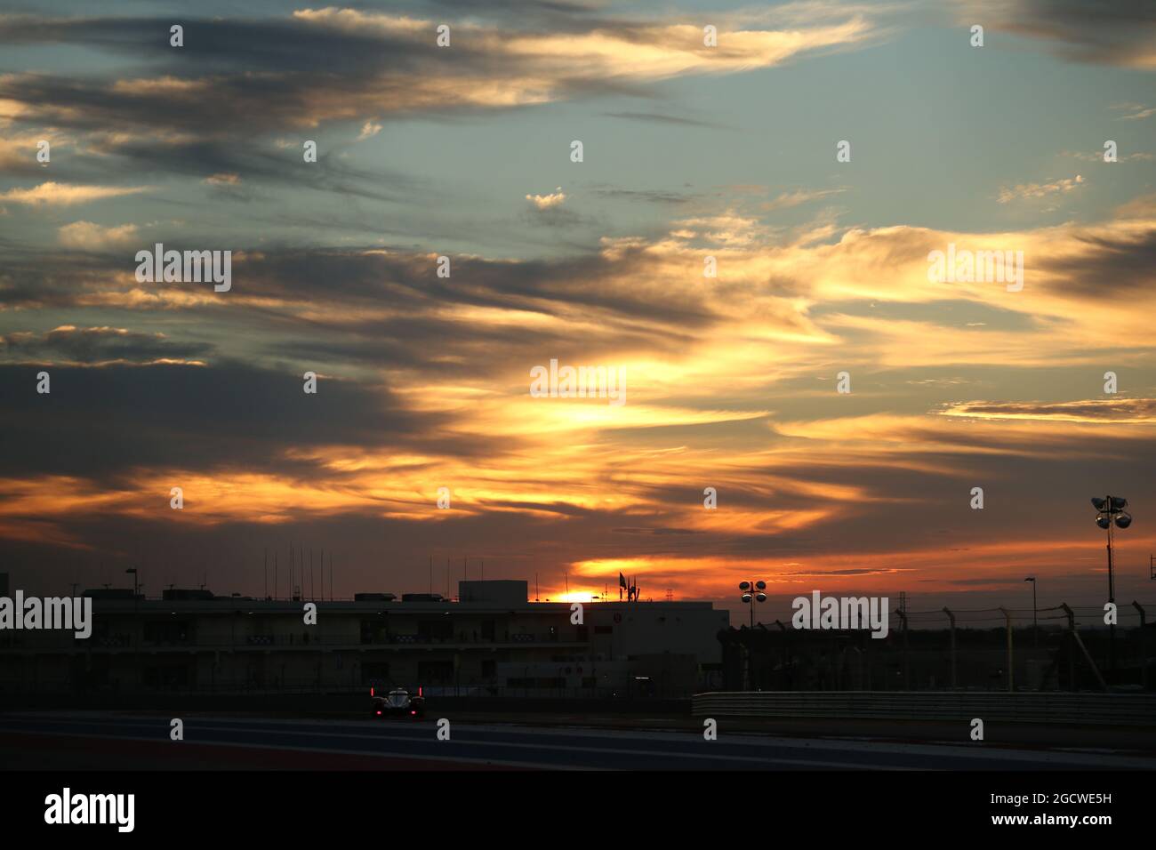 Szenische Action bei wenig Licht. FIA-Langstrecken-Weltmeisterschaft, Rd 5, 6 Stunden Rennstrecke der Amerikas. Samstag, 19. September 2015. Austin, Texas, USA. Stockfoto