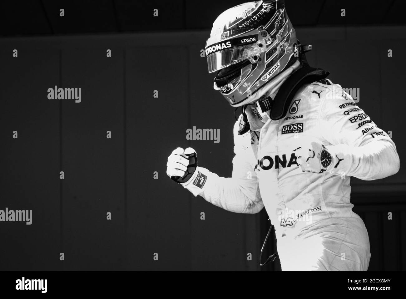 Rennsieger Lewis Hamilton (GBR) Mercedes AMG F1 feiert im Parc Ferme. Großer Preis von Spanien, Sonntag, 14. Mai 2017. Barcelona, Spanien. Stockfoto