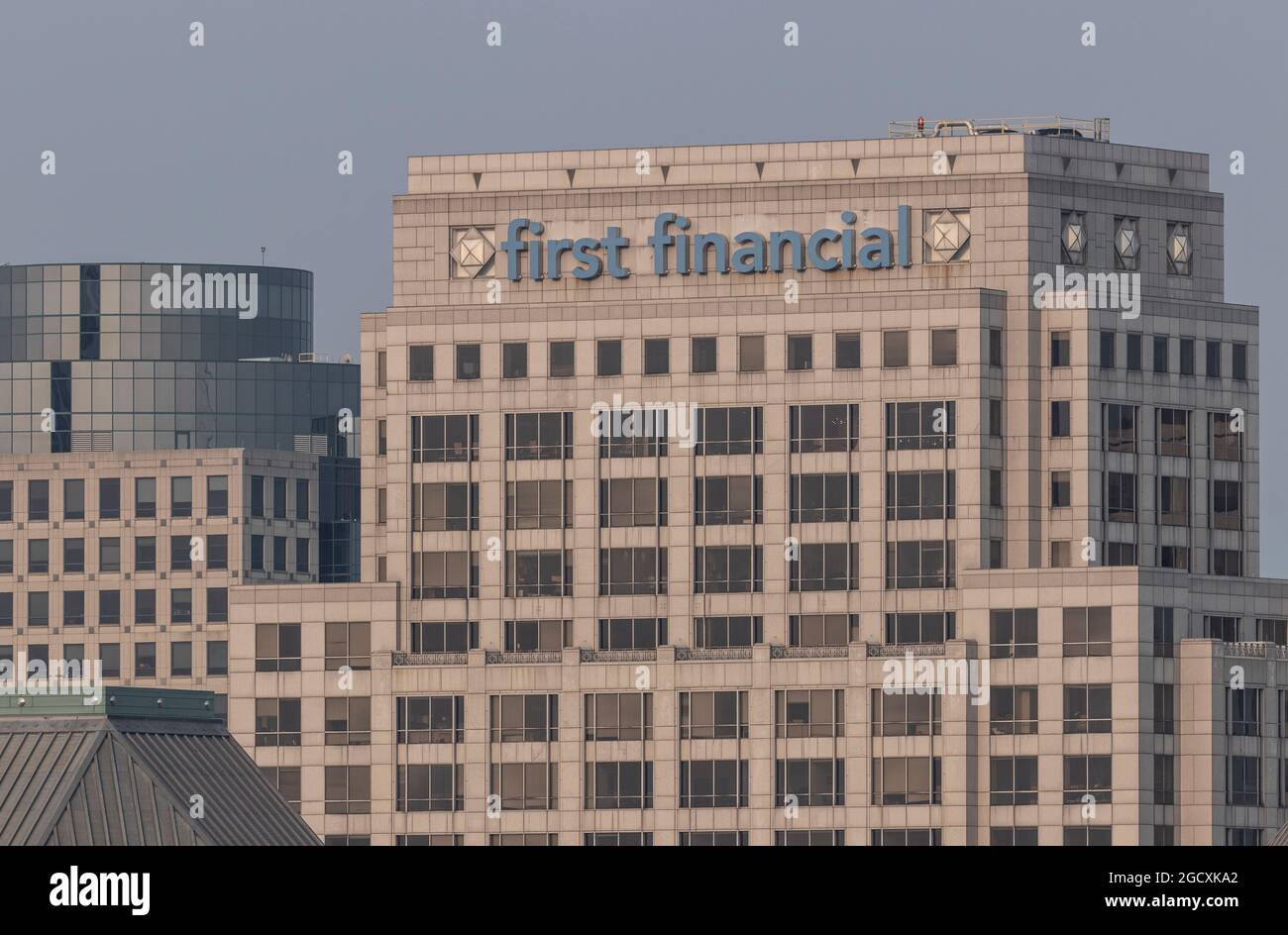 Cincinnati - circa Juli 2021: Erster Hauptsitz der Financial Bank. First Financial hat die sechstälteste nationale Bankencharta und verfügt über 110 Standorte. Stockfoto
