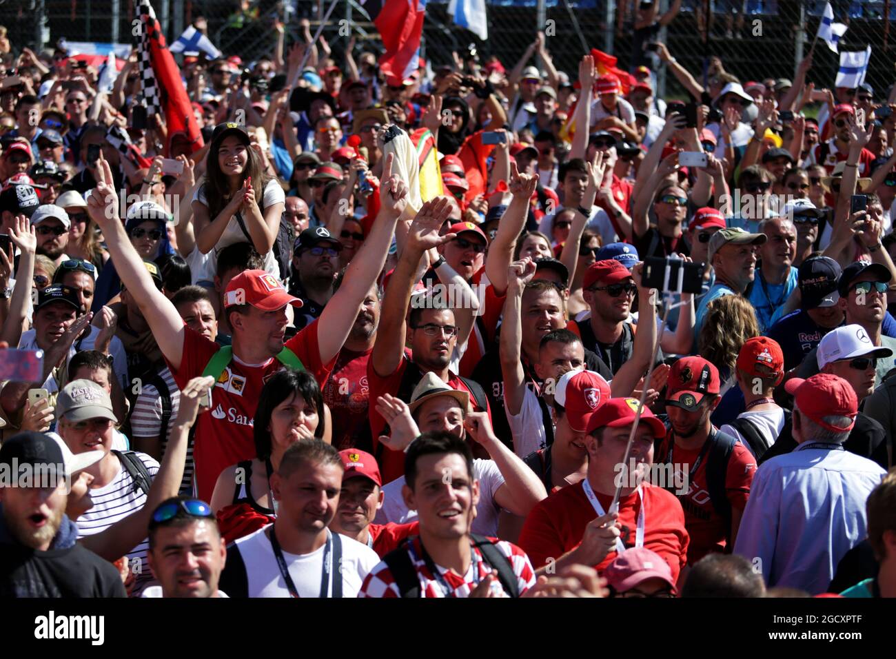 Fans auf dem Podium. Großer Preis von Ungarn, Sonntag, 30. Juli 2017. Budapest, Ungarn. Stockfoto