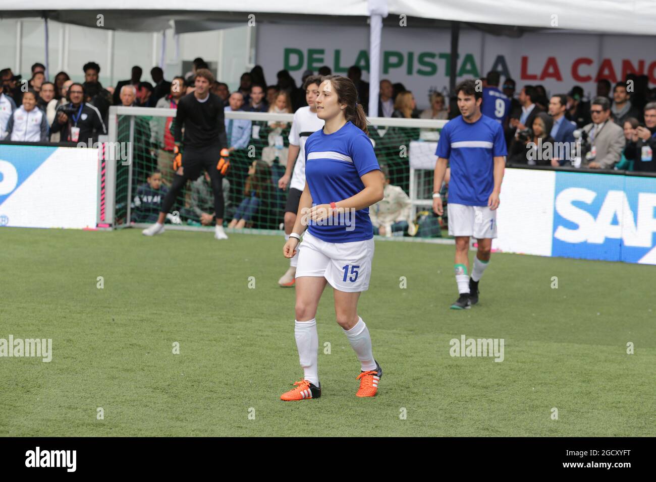 Tatiana Calderon (COL) sauber F1 Team Development Driver bei einem America Movil Charity Football Match. Großer Preis von Mexiko, Mittwoch, 25. Oktober 2017. Mexiko-Stadt, Mexiko. Stockfoto