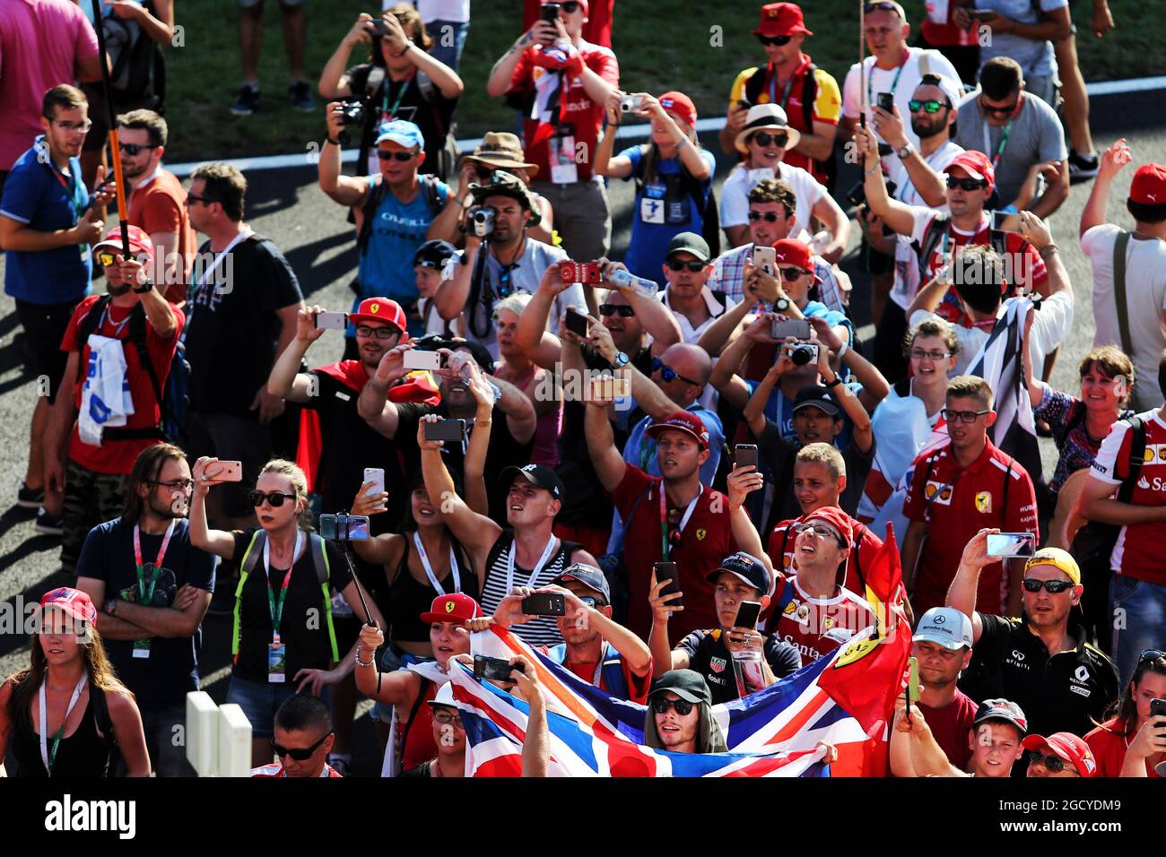 Fans auf dem Podium. Großer Preis von Ungarn, Sonntag, 29. Juli 2018. Budapest, Ungarn. Stockfoto