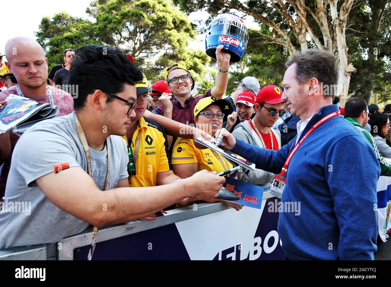 Christian Horner (GBR) Red Bull Racing Team Principal signiert Autogramme für die Fans. Großer Preis von Australien, Donnerstag, 14. März 2019. Albert Park, Melbourne, Australien. Stockfoto