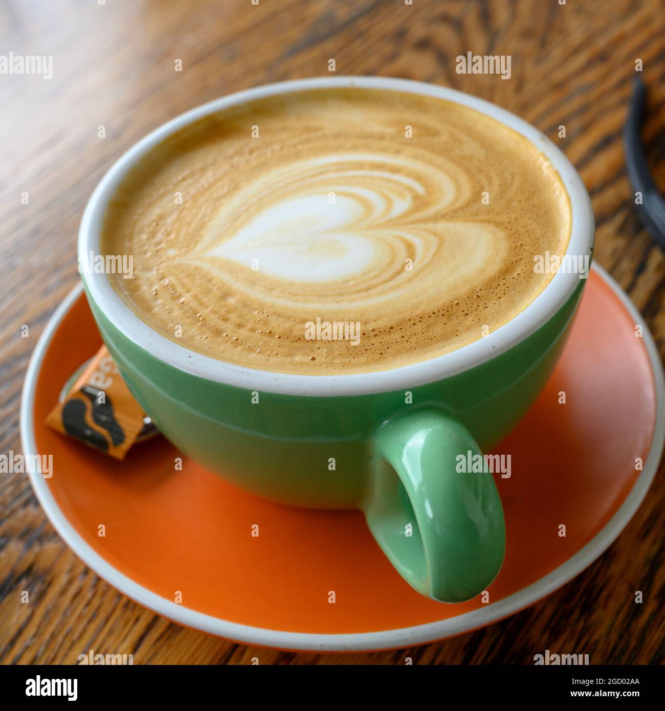 Nahaufnahme einer Tasse Cappuccino, Whangarei, Far North District, North Island, Neuseeland Stockfoto