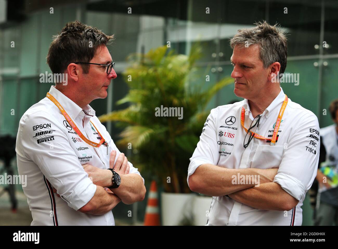 (L bis R): Andrew Shovlin (GBR) Mercedes AMG F1 Engineer mit James Allison (GBR) Mercedes AMG F1 Technical Director. Großer Preis von Brasilien, Donnerstag, 14. November 2019. Sao Paulo, Brasilien. Stockfoto
