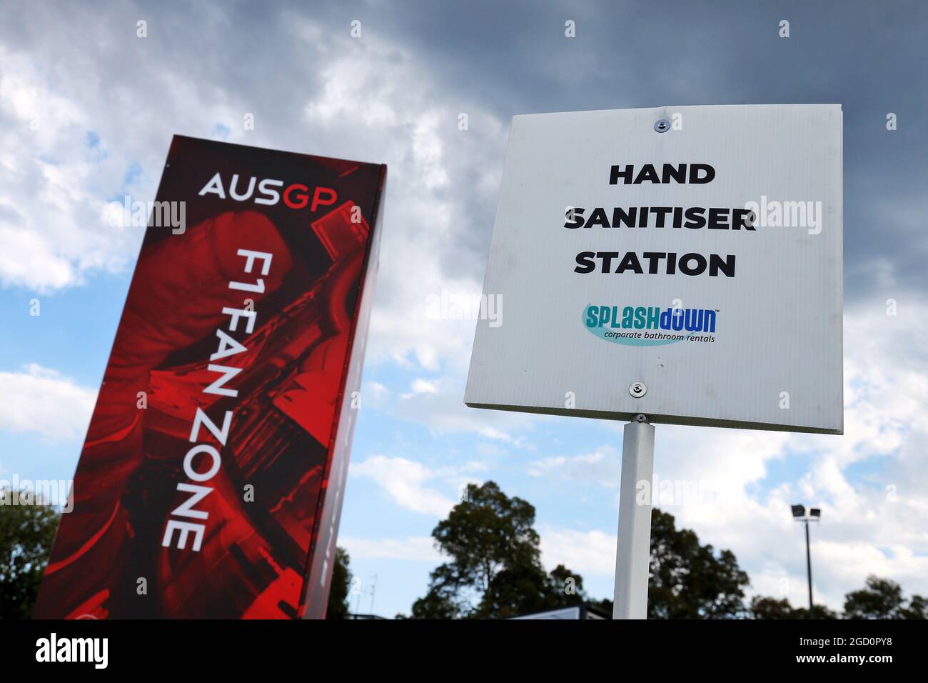 Atmosphäre im Kreislauf – Hand-Desinfektionsstation. Großer Preis von Australien, Mittwoch, 11. März 2020. Albert Park, Melbourne, Australien. Stockfoto