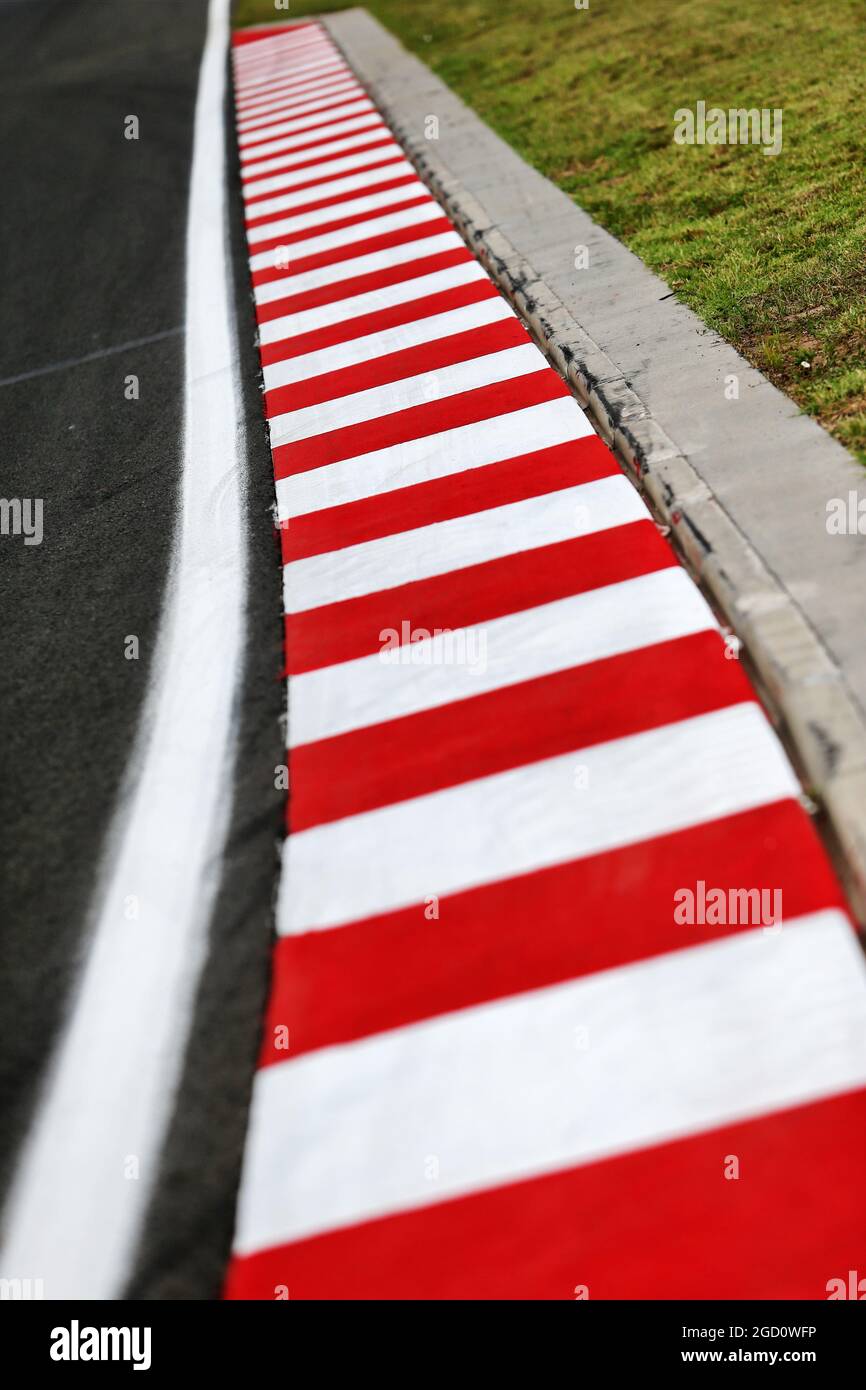 Atmosphäre im Schaltkreis – Details zur Bordsteinkante. Großer Preis von Ungarn, Donnerstag, 16. Juli 2020. Budapest, Ungarn. Stockfoto