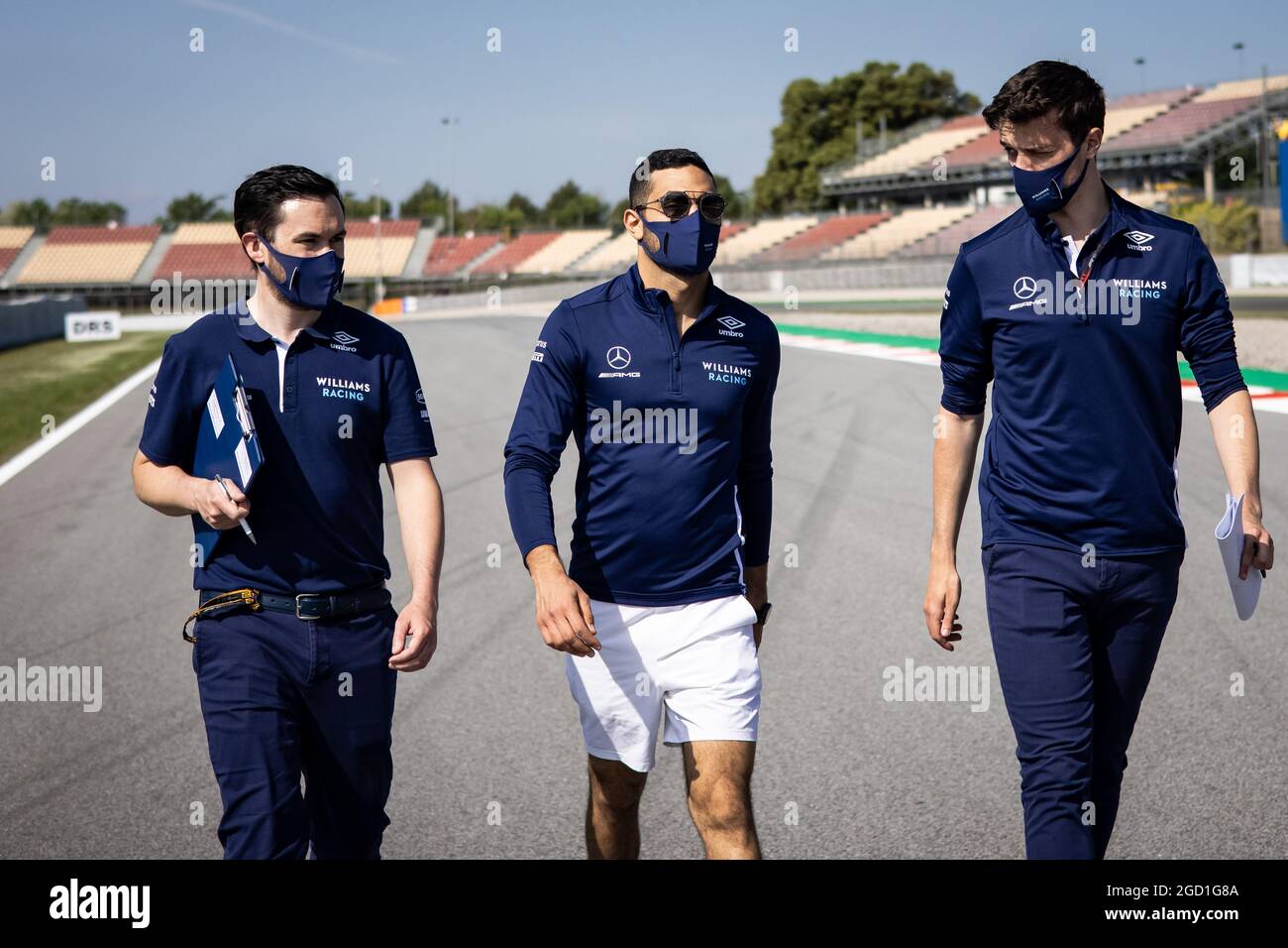 Roy Nissany (ISR) Williams Racing Development Driver geht mit dem Team auf die Rennstrecke. Großer Preis von Spanien, Donnerstag, 6. Mai 2021. Barcelona, Spanien. Stockfoto
